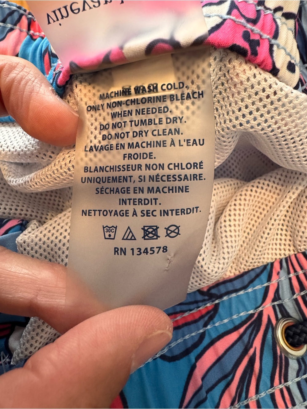 Vineyard Vines Bright Floral Swim Trunks Men’s XS - Picture 9 of 11